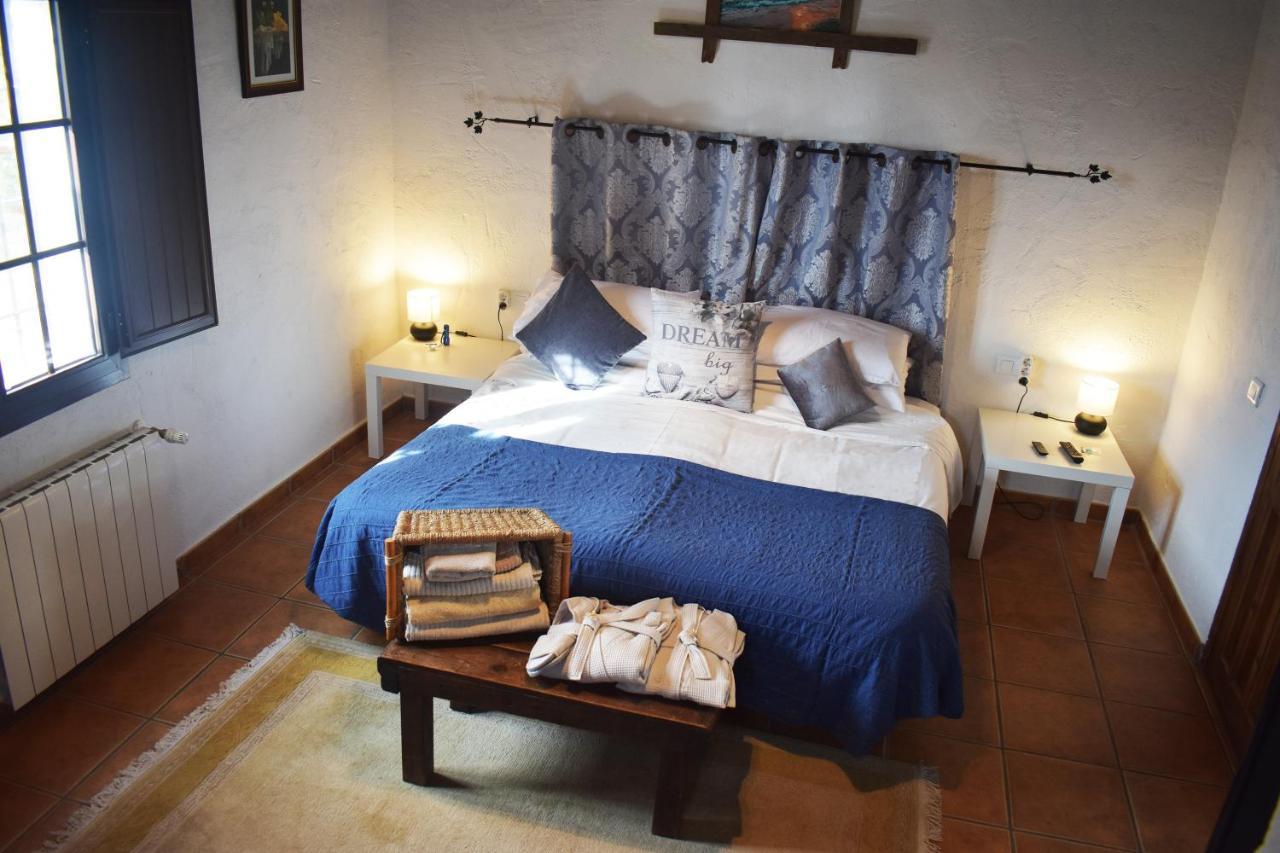 Casa Kisi Cottage, Rural Boutique Bed & Breakfast Colmenar Exterior photo